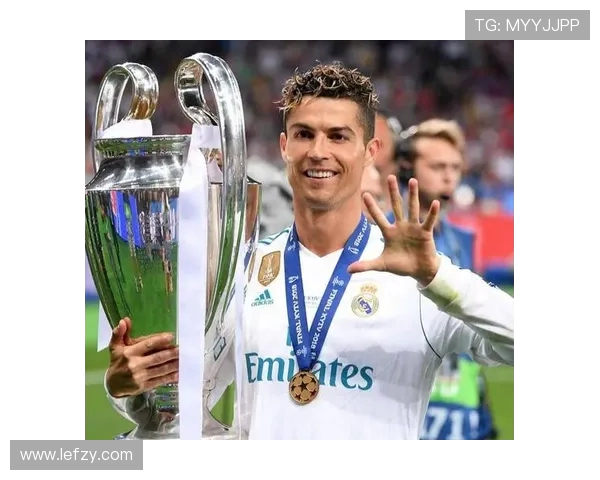 斯卡洛尼盛赞梅西与C罗皆传奇并祝贺C罗奉献精彩表现